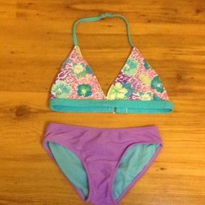 girls purple and blue girls bikini!👙